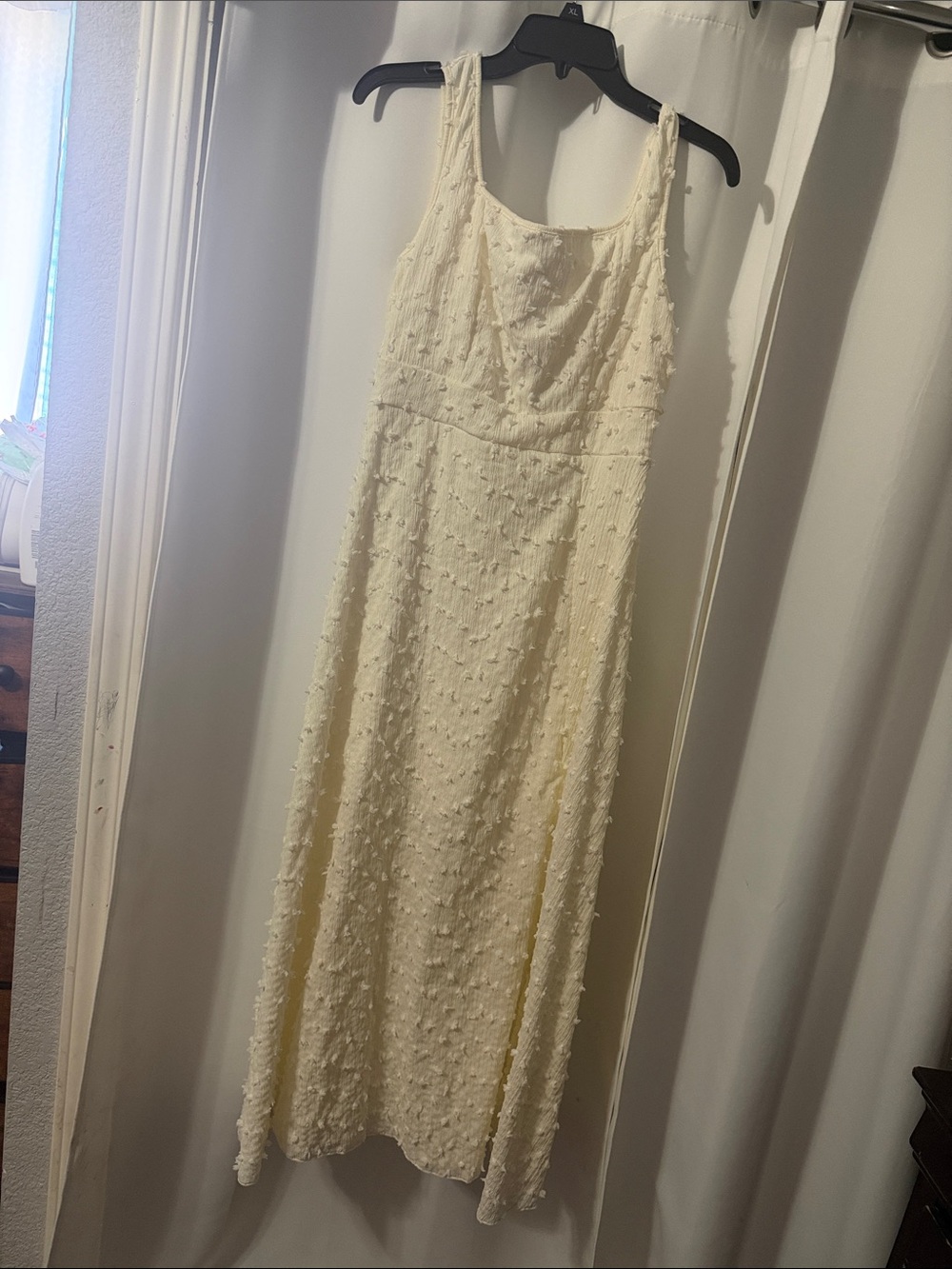 Women’s Textured Cream Maxi Dress - Sleeveless Scoop Neck